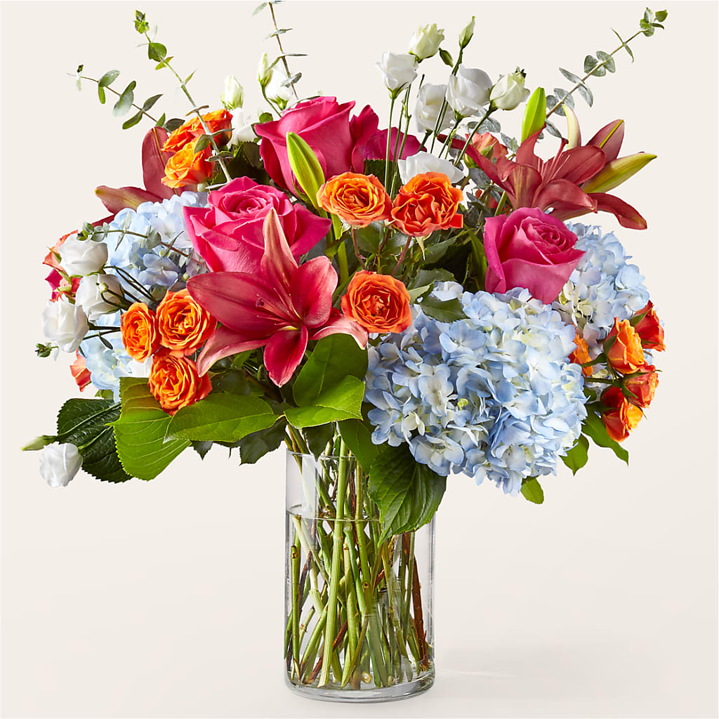 Awestruck Luxury Bouquet – Hallmark Flower Shoppe, Panama City FL