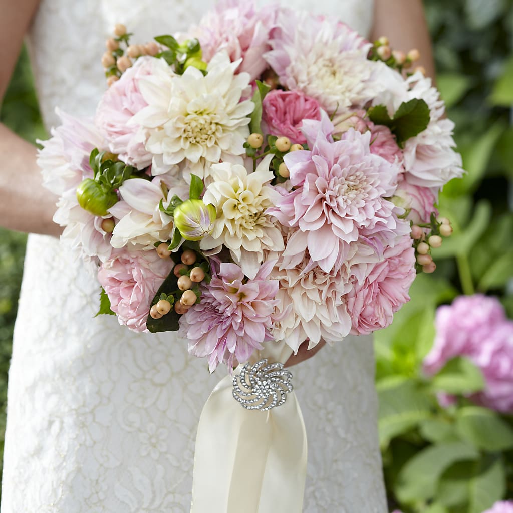 Heart's Promise Bouquet – Hallmark Flower Shoppe, Panama City FL
