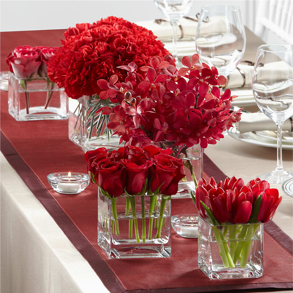 Modern Grace Centerpiece – Hallmark Flower Shoppe, Panama City FL