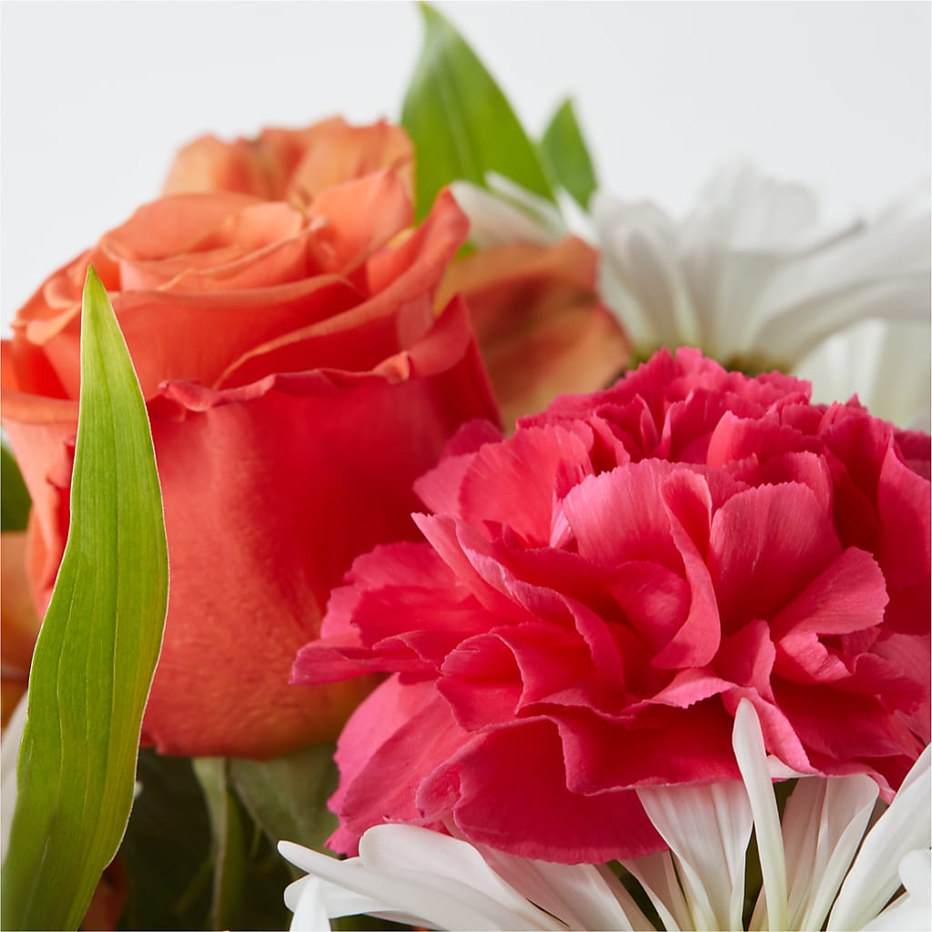Oopsie Daisy Bouquet –  Hallmark Flower Shoppe, Panama City FL